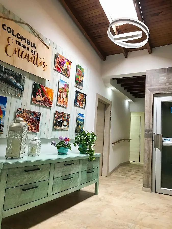 Platinum Home Medellin 3*,  Colombia