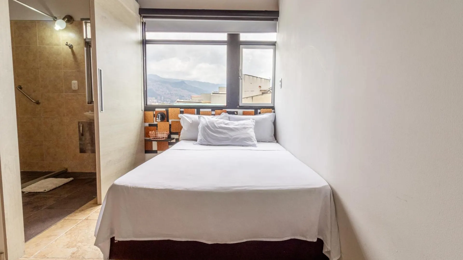 *** Hotel Platinum Home Medellin Colombia